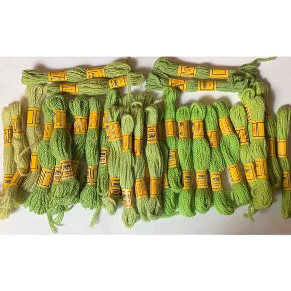 Vintage DMC Wool Yarn Laine Divisible 5 Meters Lot of 30 Light Green Variation - Picture 1 of 8